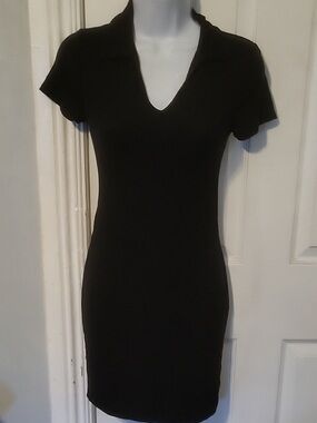 Fashion Nova Black Ribbed Short Sleeve V-Neck Bodycon Mini Dress